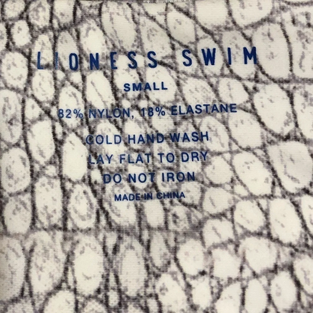 Lioness swim top womens